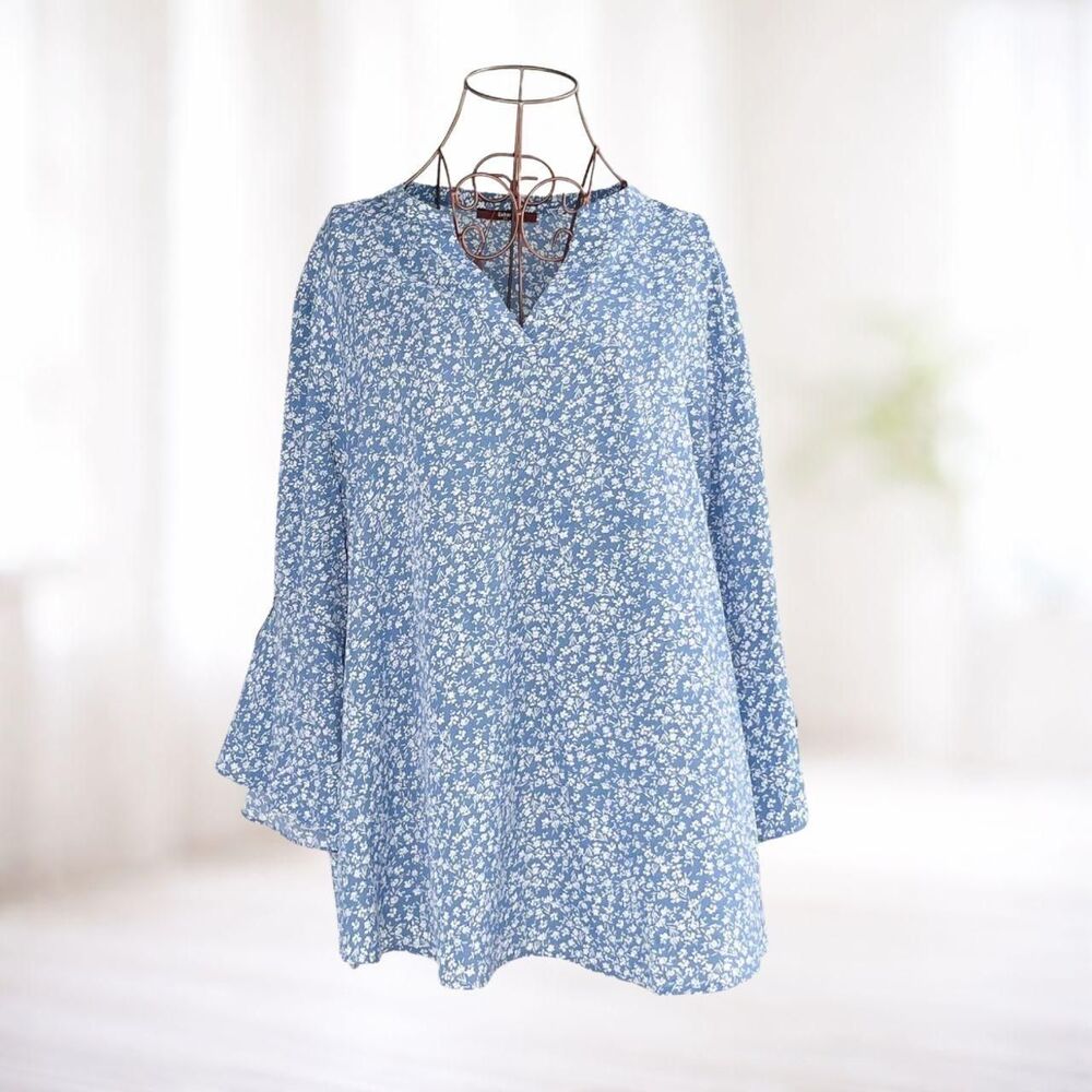 Women's Blue and White Blouse 2X